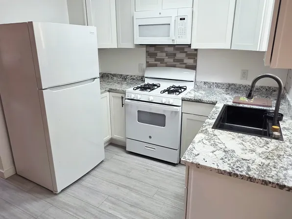 (undisclosed Address), Albuquerque, NM 87108