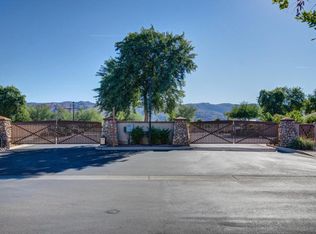 1831 E Donner Dr, Phoenix, AZ 85042