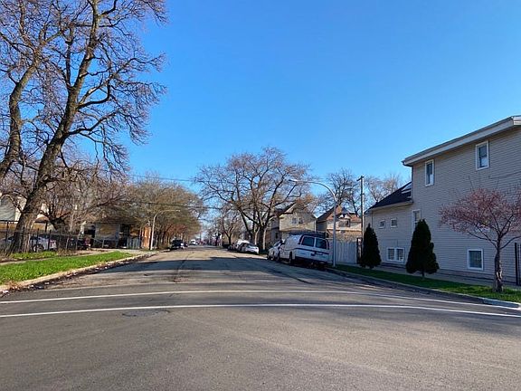 4th image of 4713-4715 W Race Ave