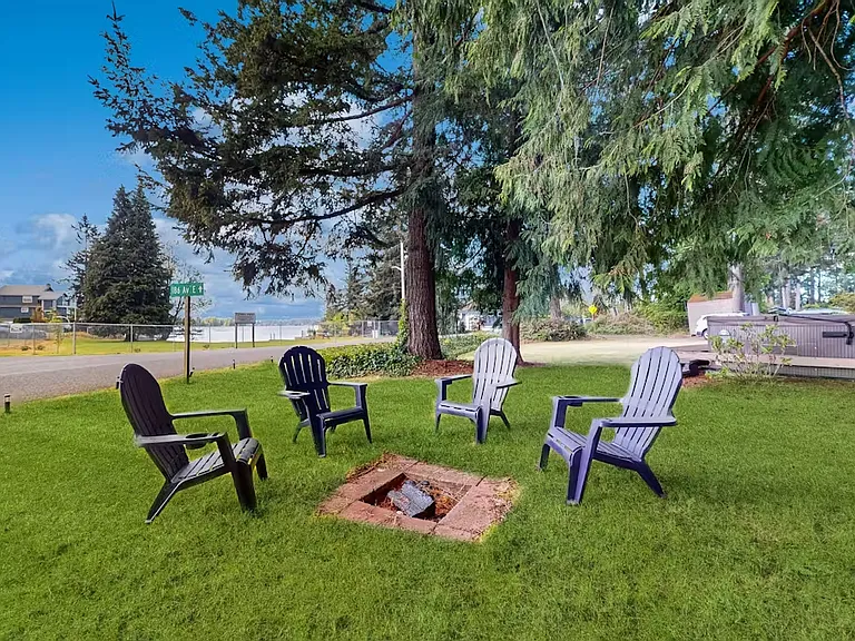 2314 Tacoma Point Dr E — Photo 2