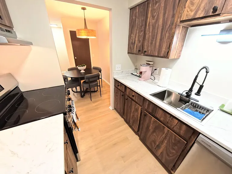 2519 Culver Road Apartments — Photo 11