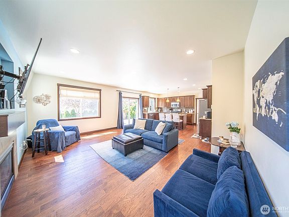 5th image of 14426 40th Avenue W
