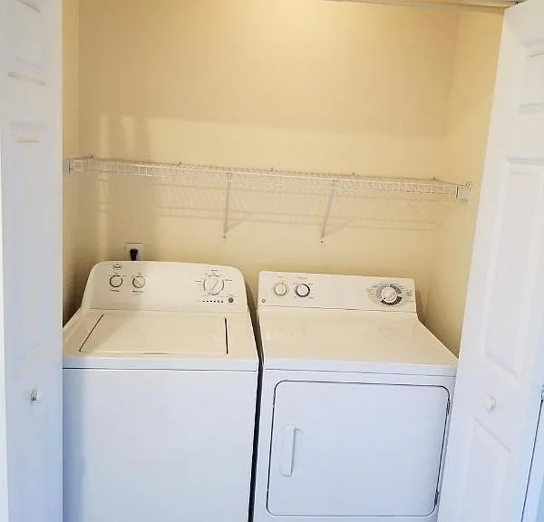 Full Size Washer/Dryer on the 3rd Level