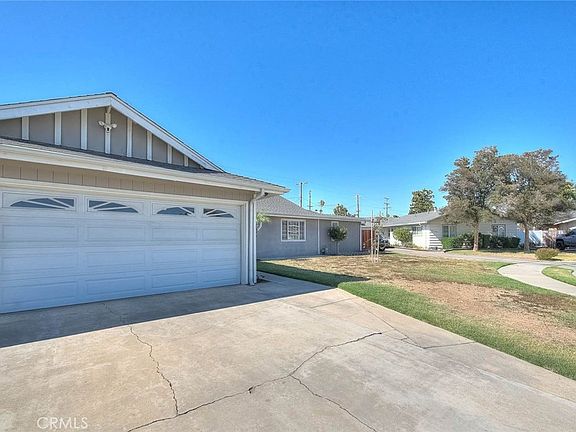 2nd image of 8723 Larkin Ct