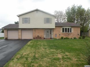 57 Longview Dr, Mechanicsburg, PA