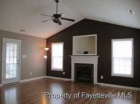 4th image of 209 Cross Creek Dr
