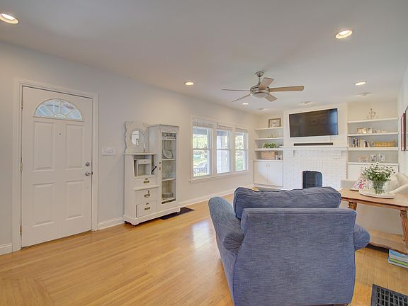 5th image of 1018 Altavia Ave
