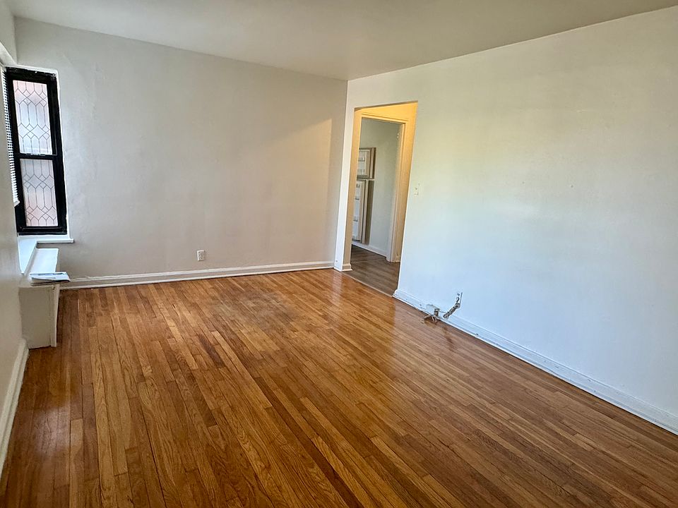 Living Room - Alt. view