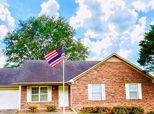 106 Amesbury Dr, Harvest, AL 35749