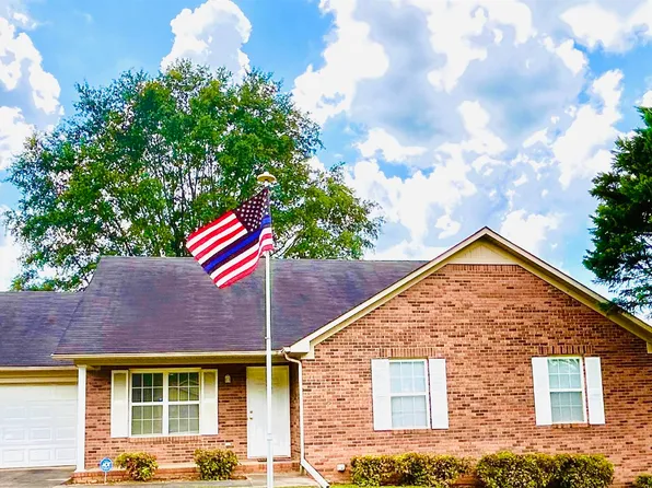 106 Amesbury Dr, Harvest, AL 35749