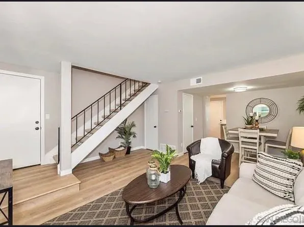 2512 Wanek Rd Unit C, Escondido, CA 92027