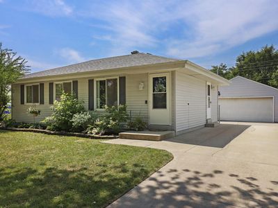 8312 28th AVENUE, Kenosha, WI, 53143