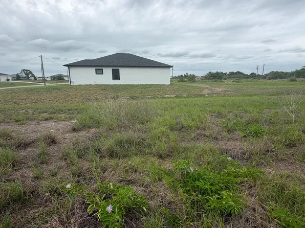 7002 Lorna Court Court, Labelle, FL 33935