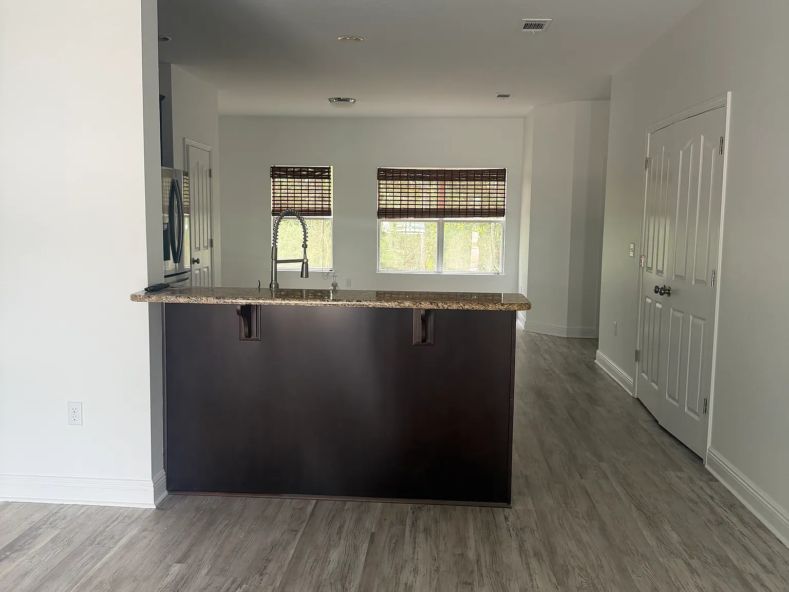 3 bed, 1562 sqft, $2,350 — Photo 3