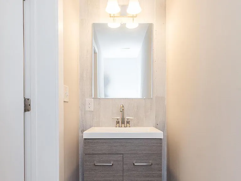 1724 N Marshall St #B — Photo 10