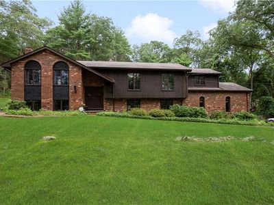 28 Weaver Hill Rd, West Greenwich, RI, 02817