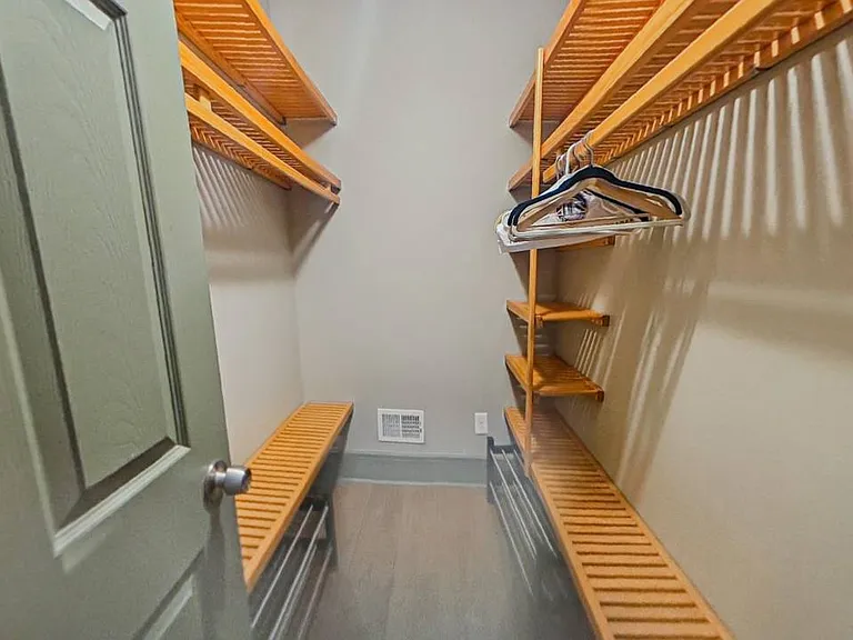 4817 Blackberry Way — Photo 9