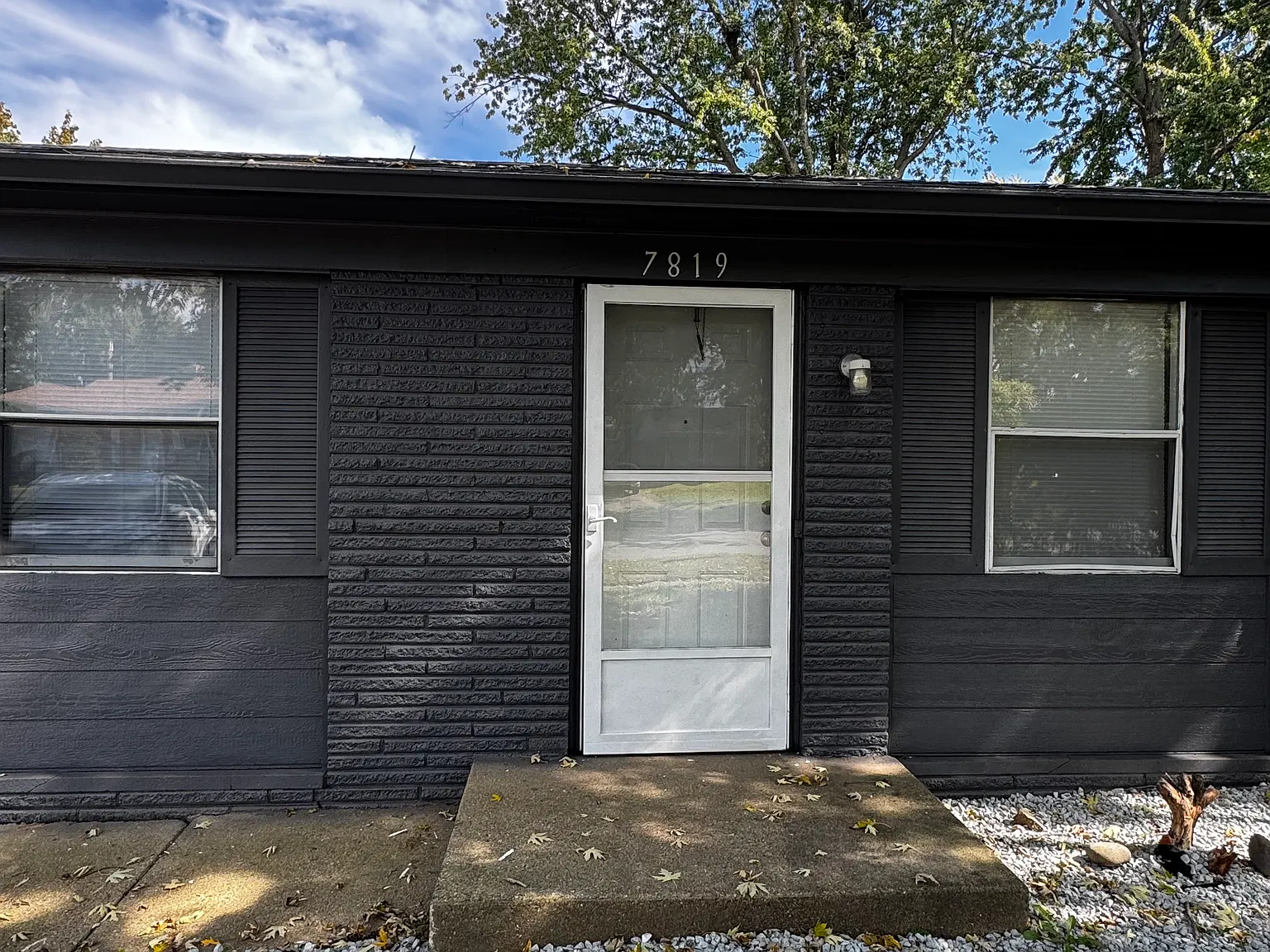 3 bed, 1.5 bath, 1100 sqft, $1,450 — Photo 2