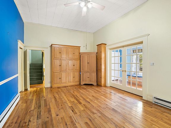 3rd image of 353 Bourne Rd