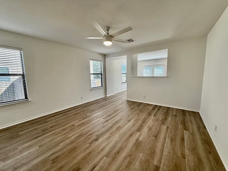 240 New Country Rd — Photo 7