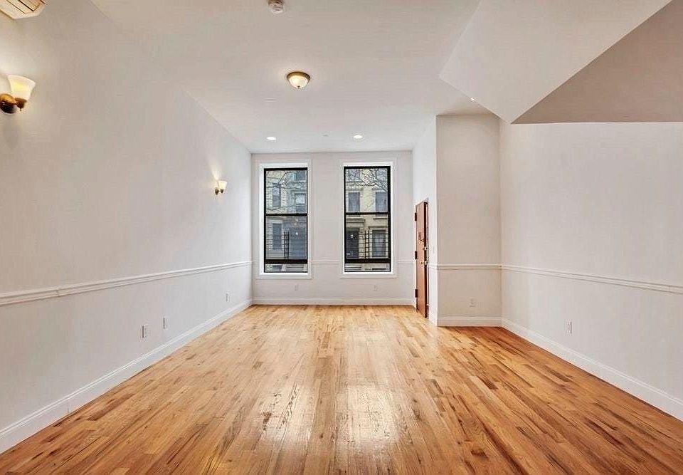 1st image of 156 W 122nd St #1