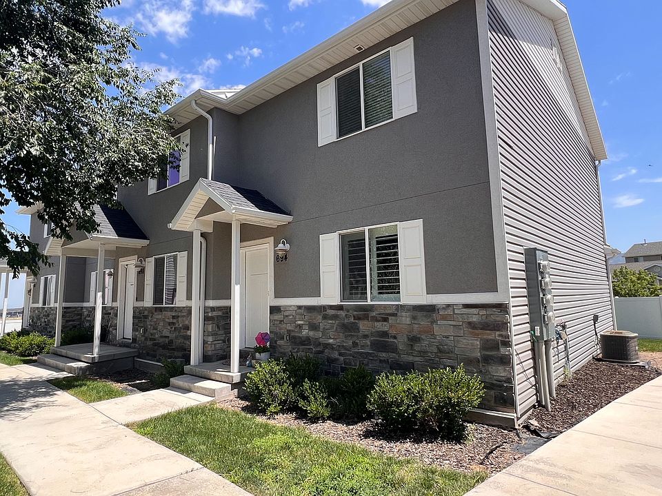 2nd image of 702 Ry Ln