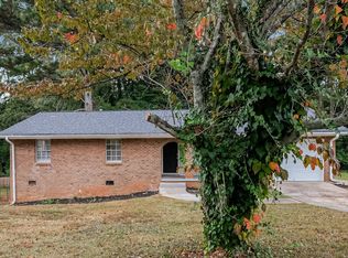 2255 Emerald Castle Dr, Decatur, GA 30035