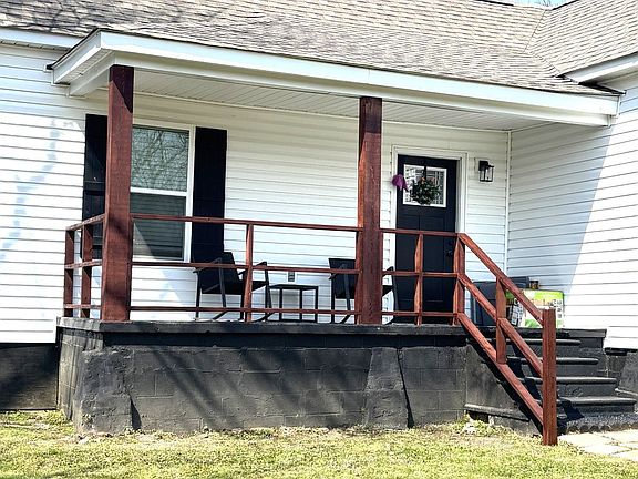 2nd image of 127 Franklin St