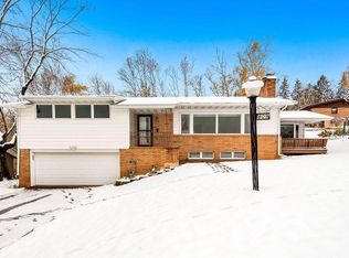 809 Rockview Ct, Duluth, MN 55804