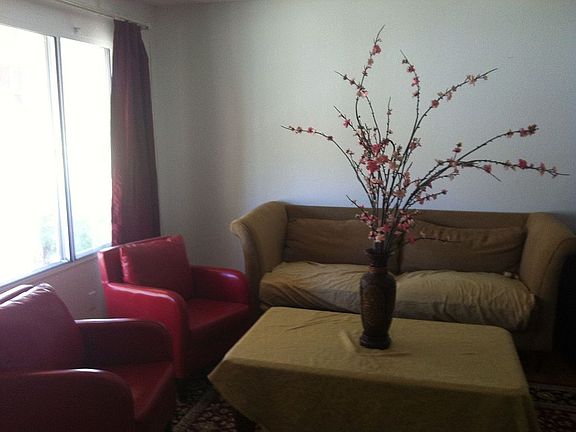 3rd image of 1903 Treewood Ln