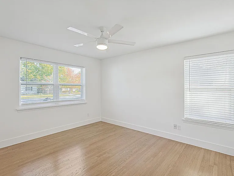 6912 Clemson Dr — Photo 32