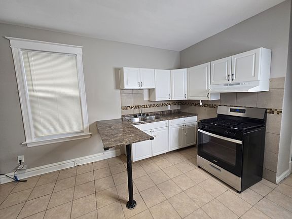 5th image of 1437 S 49th Ct #2R