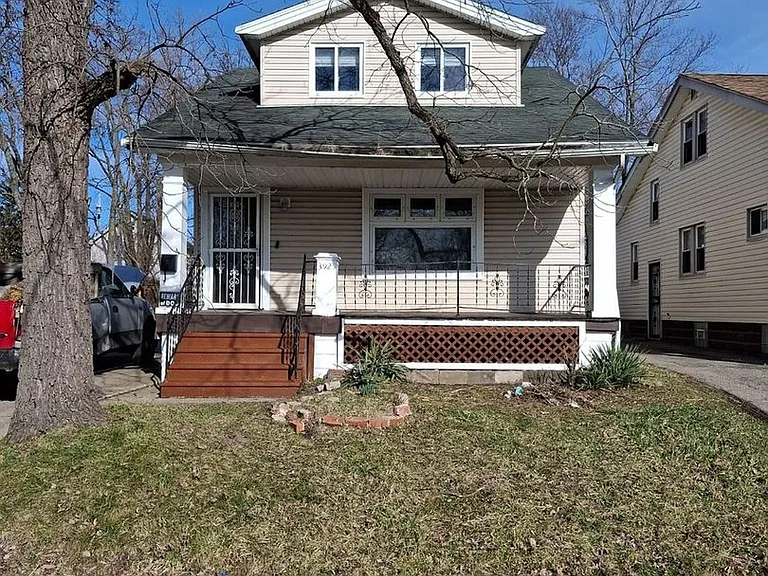 3925 E 120th St — Photo 2