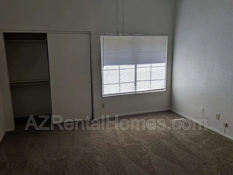 819 N College Ave #I124 — Photo 16