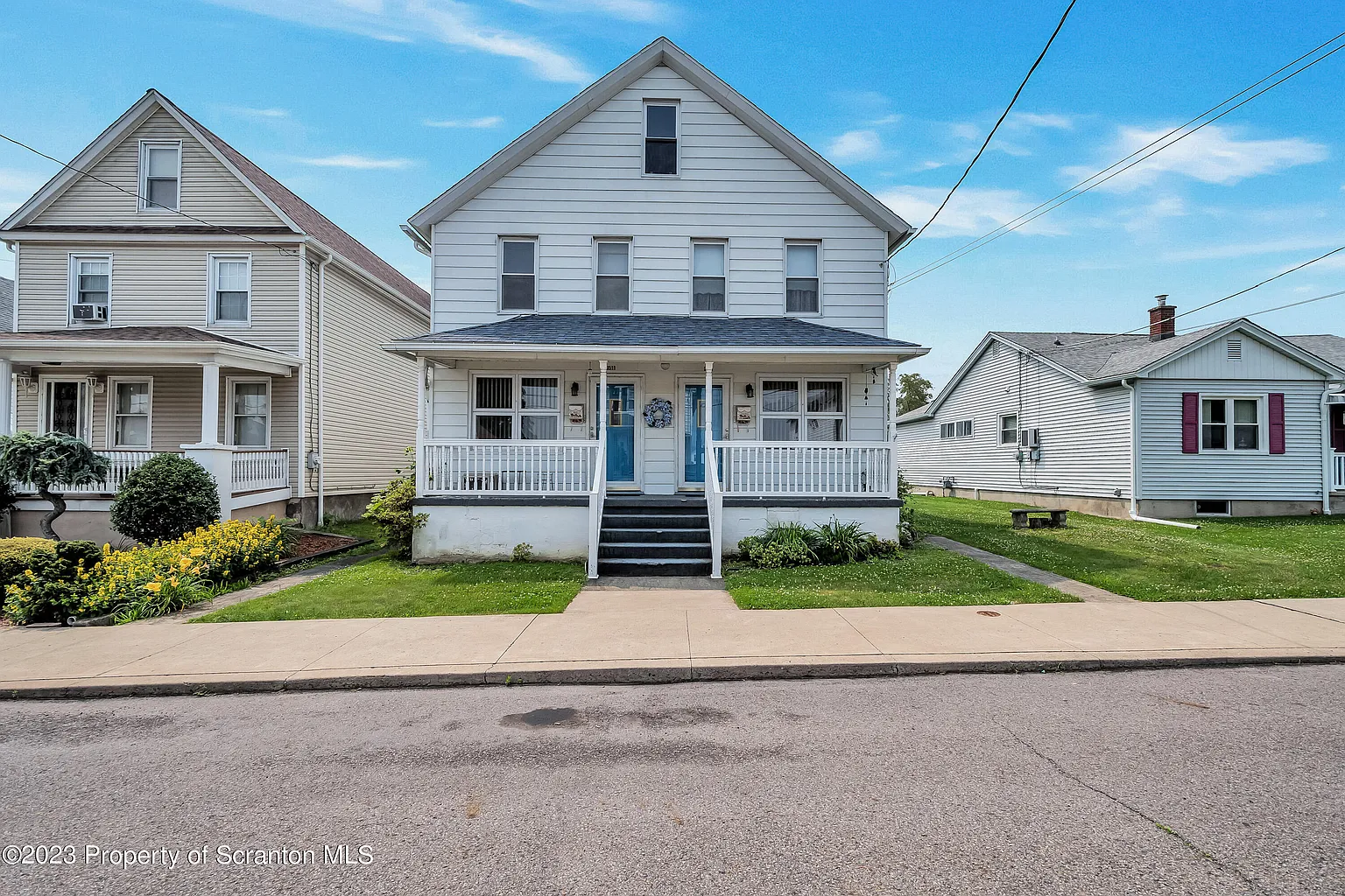 3511-3513 Winfield Ave photo 1