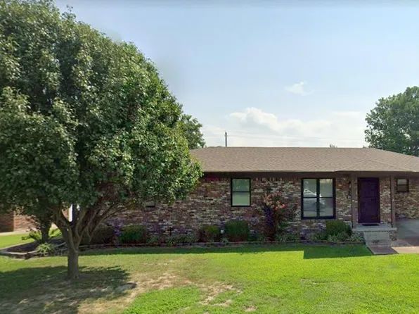 805 SE 7th St, Walnut Ridge, AR 72476
