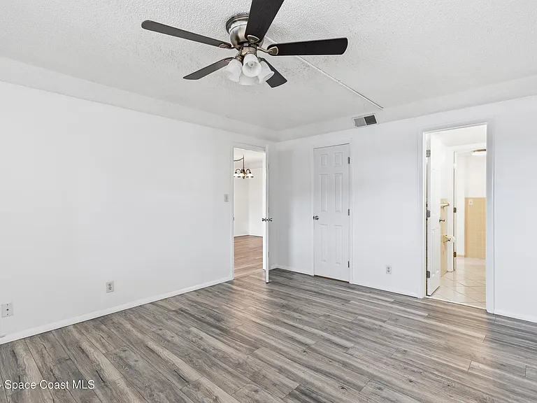 500 Palm Springs Blvd #407 — Photo 8
