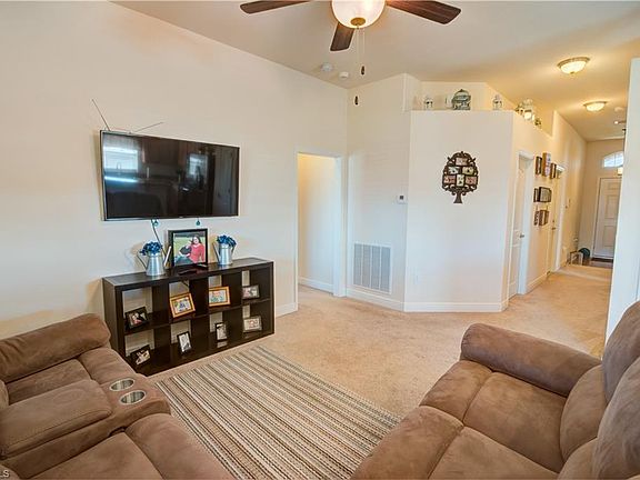 4th image of 3030 NW 5th Pl