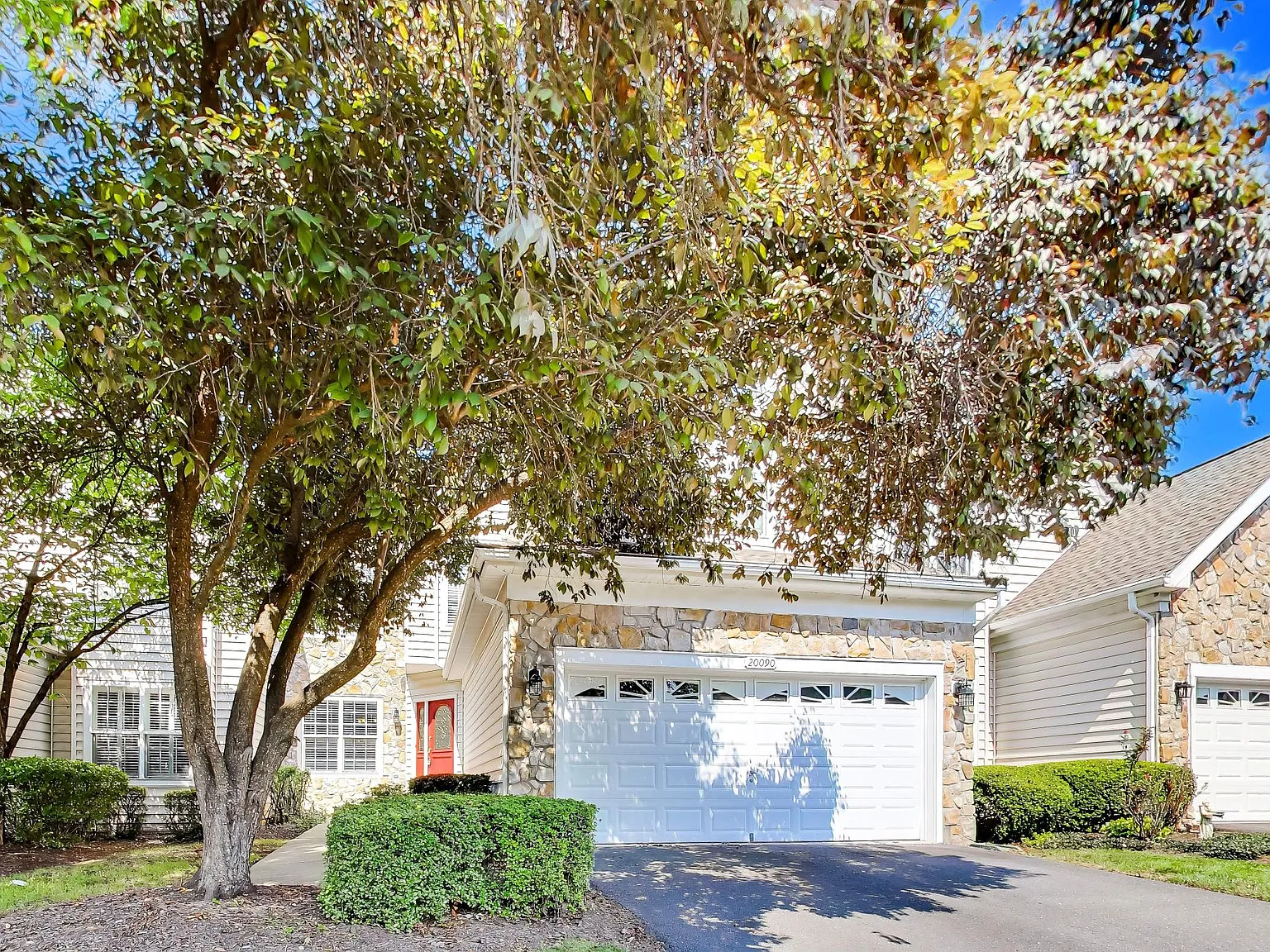 3 bed, 3553 sqft, $4,000 — Photo 3
