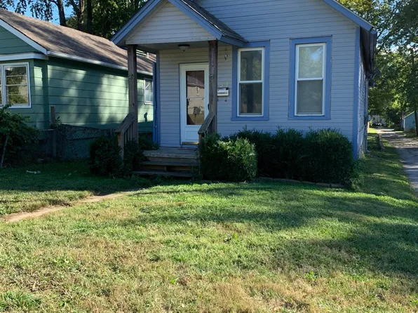 831 Kiowa St, Leavenworth, KS 66048