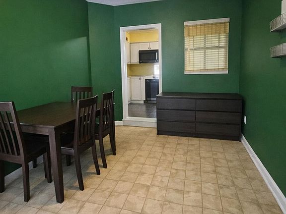4th image of 4423 Jackson Pike
