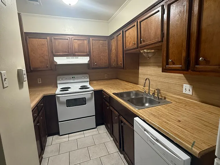 8336 Bayou Fountain Ave — Photo 11