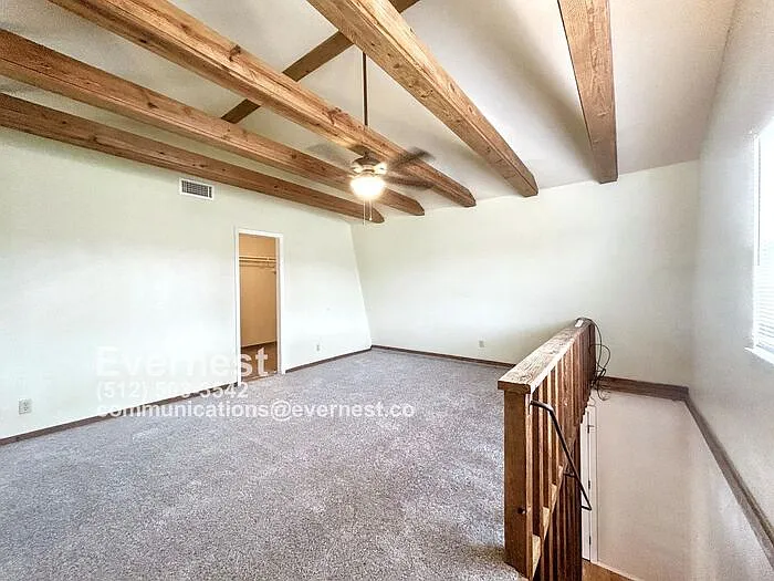 801 W Navarro St #A — Photo 8