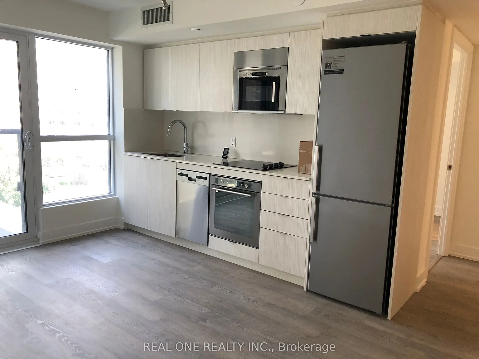 2 bed, $2,100 — Photo 4