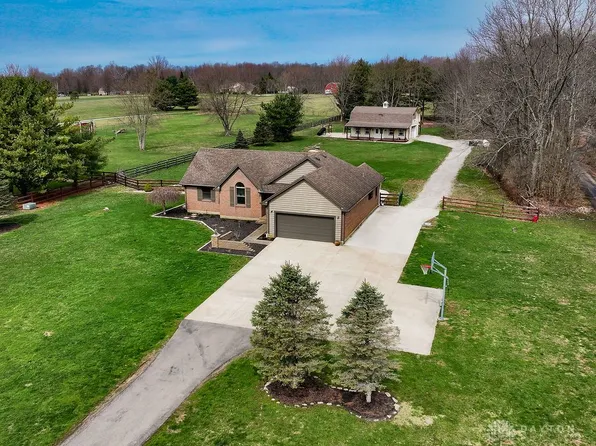 7400 Cook Jones Rd, Waynesville, OH 45068