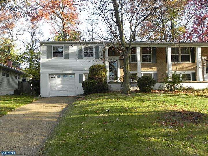 1st image of 703 Appletree Ct