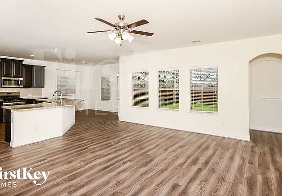 2nd image of 2820 Pronghorn Dr