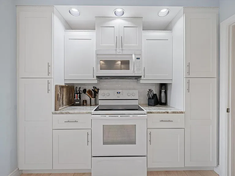 11875 Pebblewood Dr #201 — Photo 14