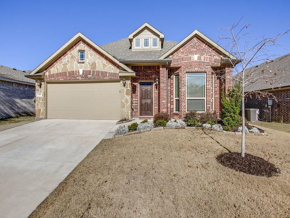 1st image of 816 Acacia Dr