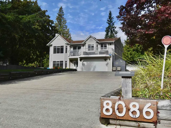 8086 Dogwood Dr, Sunshine Coast, BC V7Z 1A8